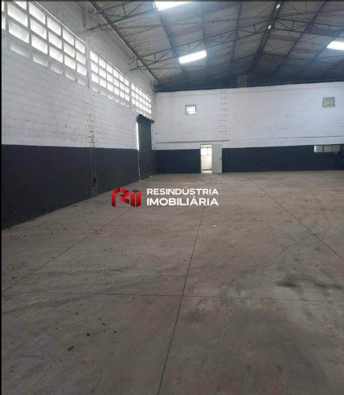 Depósito-Galpão-Armazém para alugar, 1000m² - Foto 7