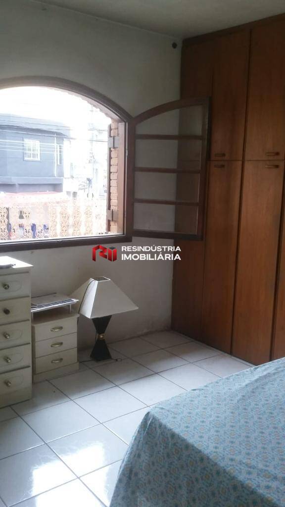 Sobrado à venda e aluguel com 2 quartos, 210m² - Foto 13