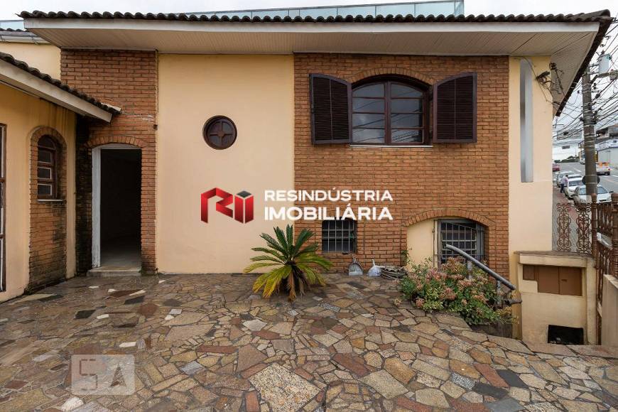 Sobrado à venda e aluguel com 2 quartos, 210m² - Foto 5