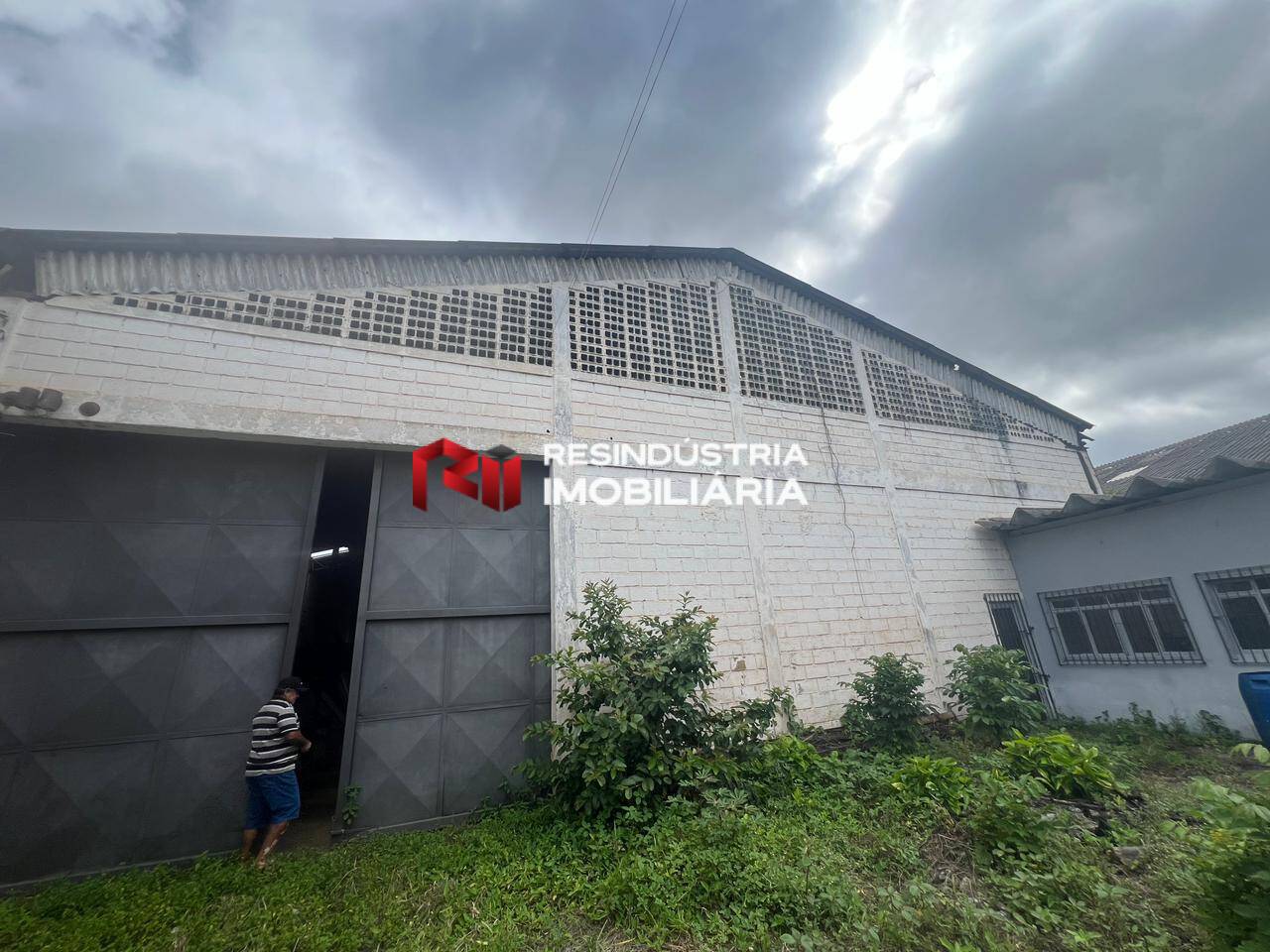 Depósito-Galpão-Armazém à venda, 1327m² - Foto 2