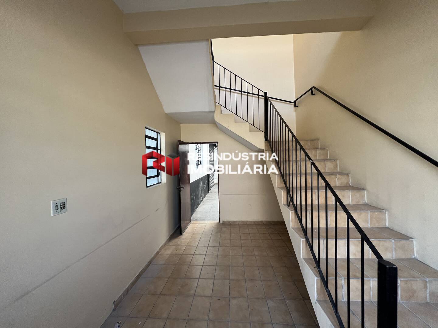 Depósito-Galpão-Armazém para alugar, 450m² - Foto 24