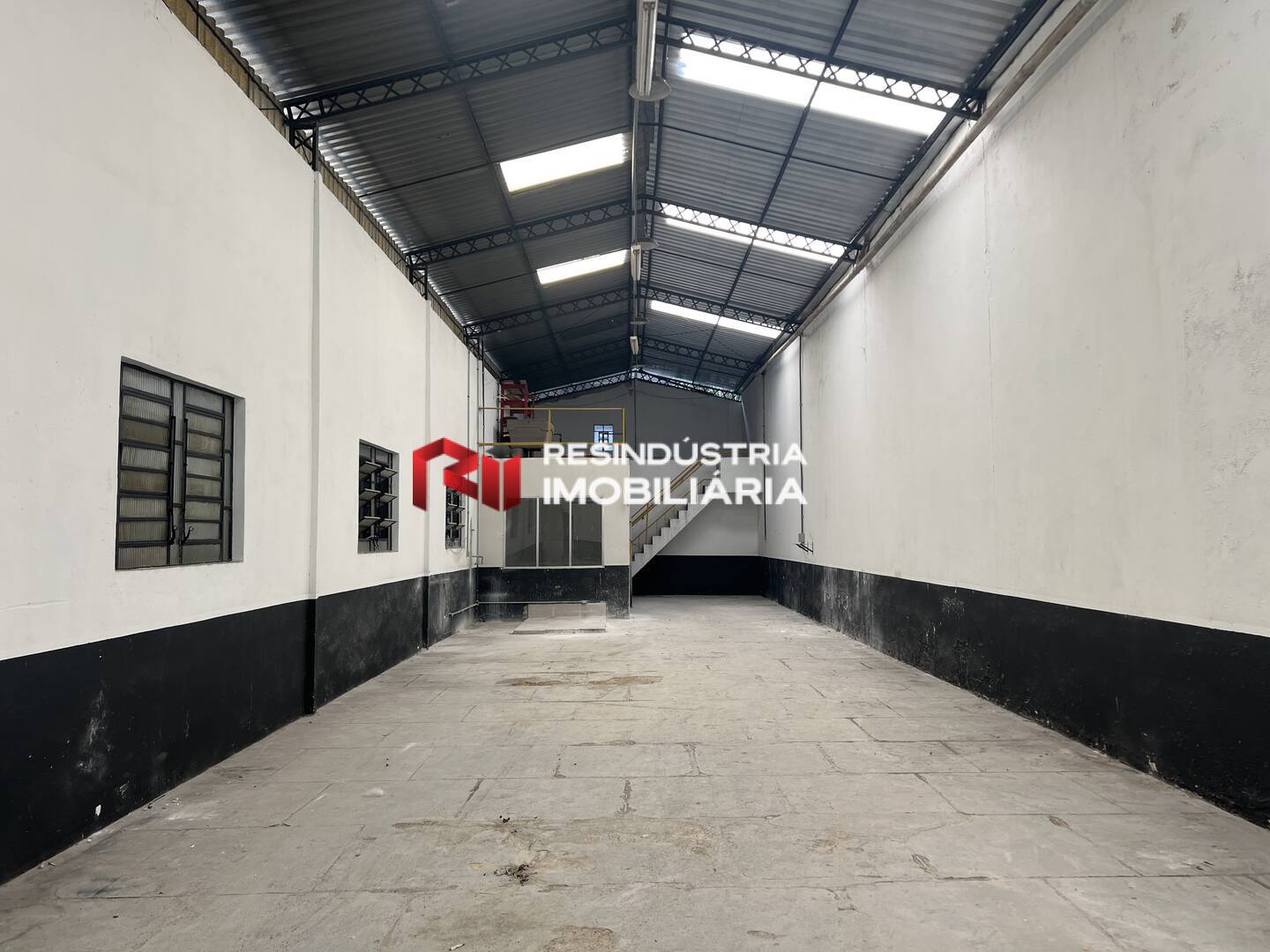 Depósito-Galpão-Armazém para alugar, 450m² - Foto 35