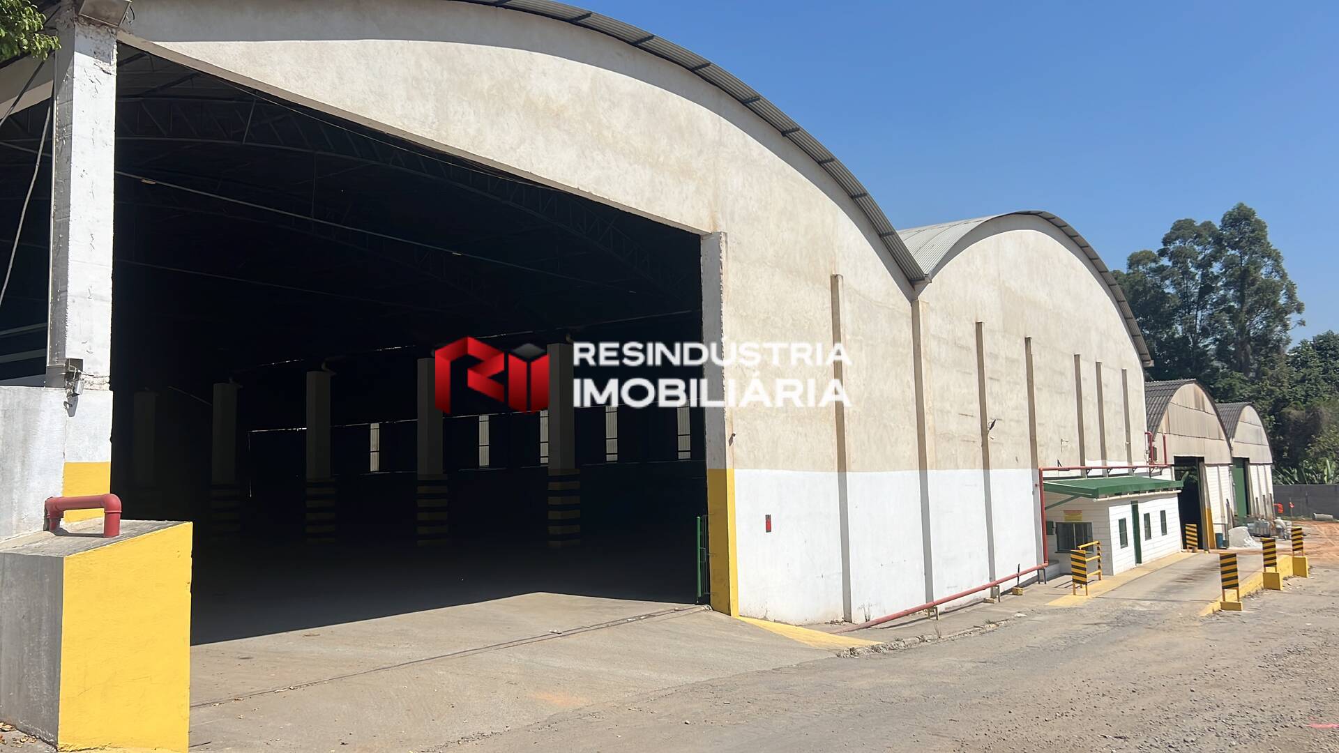 Depósito-Galpão-Armazém para alugar, 3500m² - Foto 1