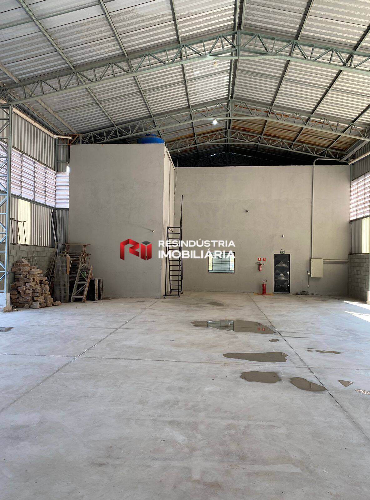 Depósito-Galpão-Armazém para alugar, 750m² - Foto 4