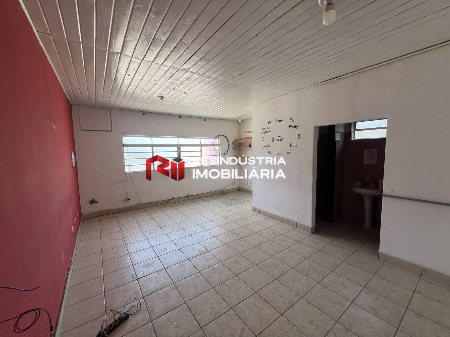 Depósito-Galpão-Armazém para alugar, 700m² - Foto 11