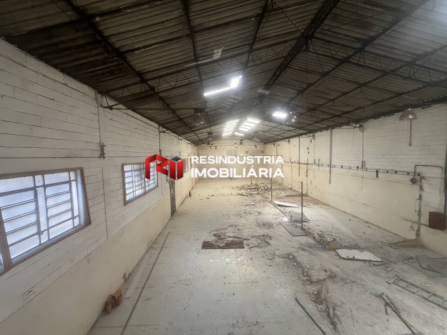 Depósito-Galpão-Armazém para alugar, 700m² - Foto 12