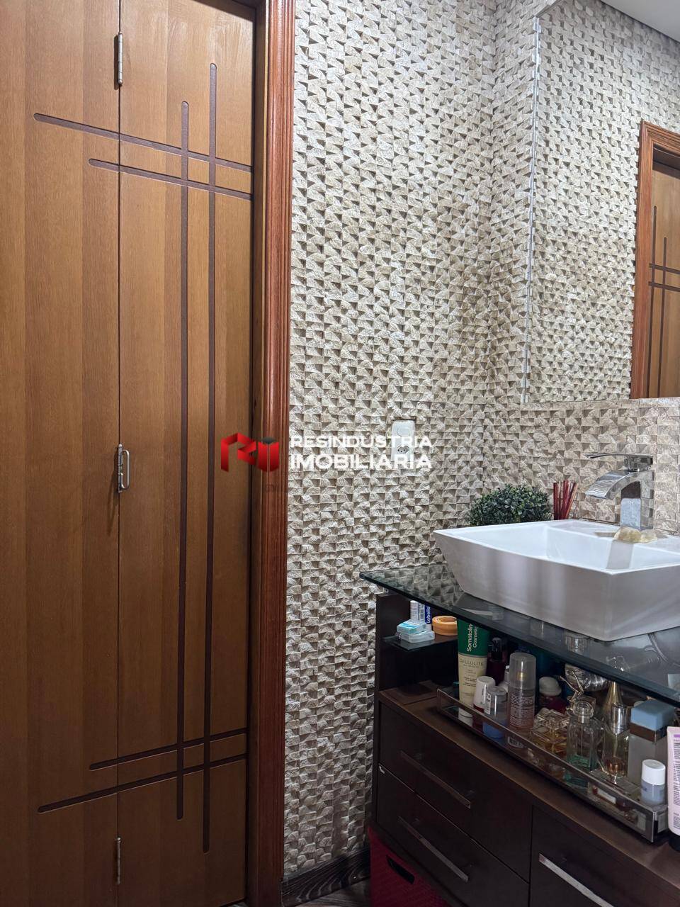 Apartamento à venda com 1 quarto, 50m² - Foto 5