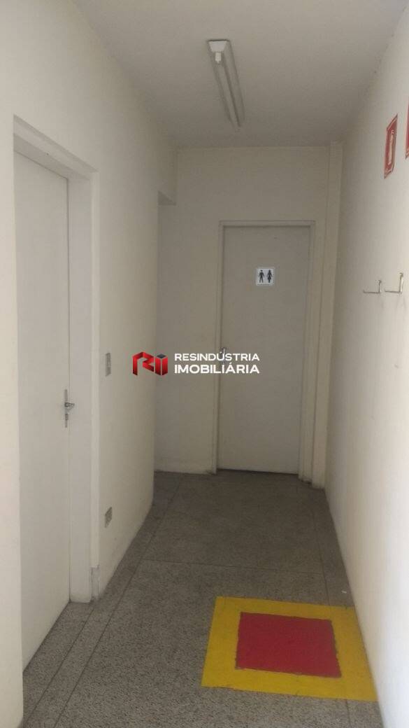 Depósito-Galpão-Armazém para alugar, 640m² - Foto 24