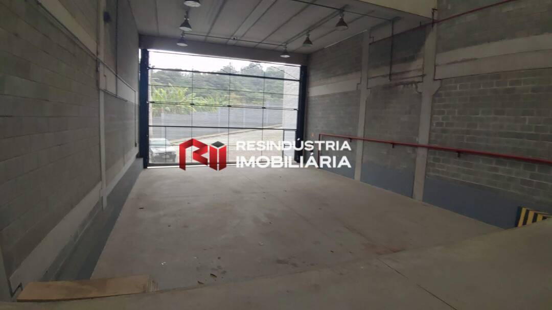 Depósito-Galpão-Armazém para alugar, 1705m² - Foto 17