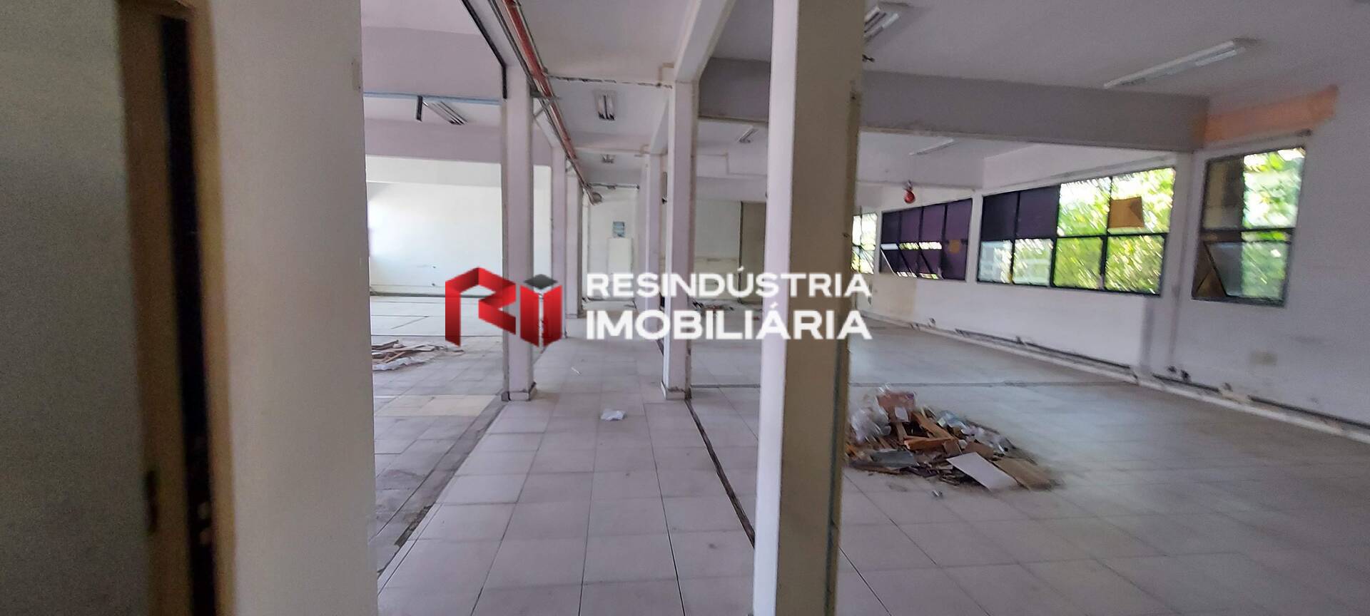 Prédio Inteiro para alugar, 2500m² - Foto 32