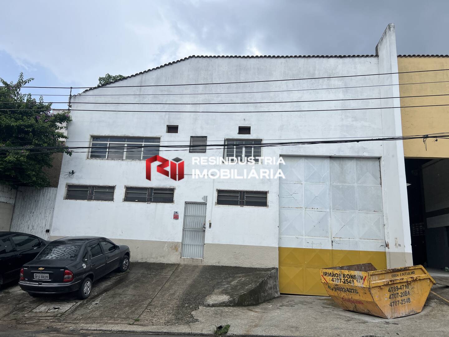 Depósito-Galpão-Armazém para alugar, 700m² - Foto 1